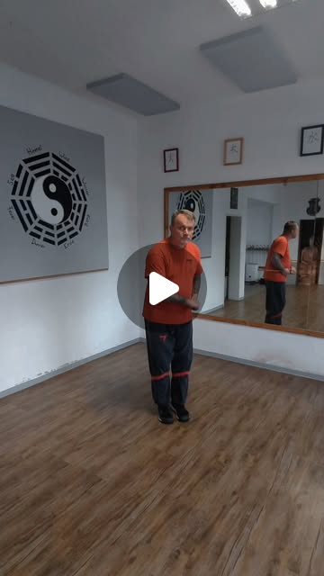Reel vom Escrima Warm-up im Zentrum für Selbstverteidigung Ludwigshafen